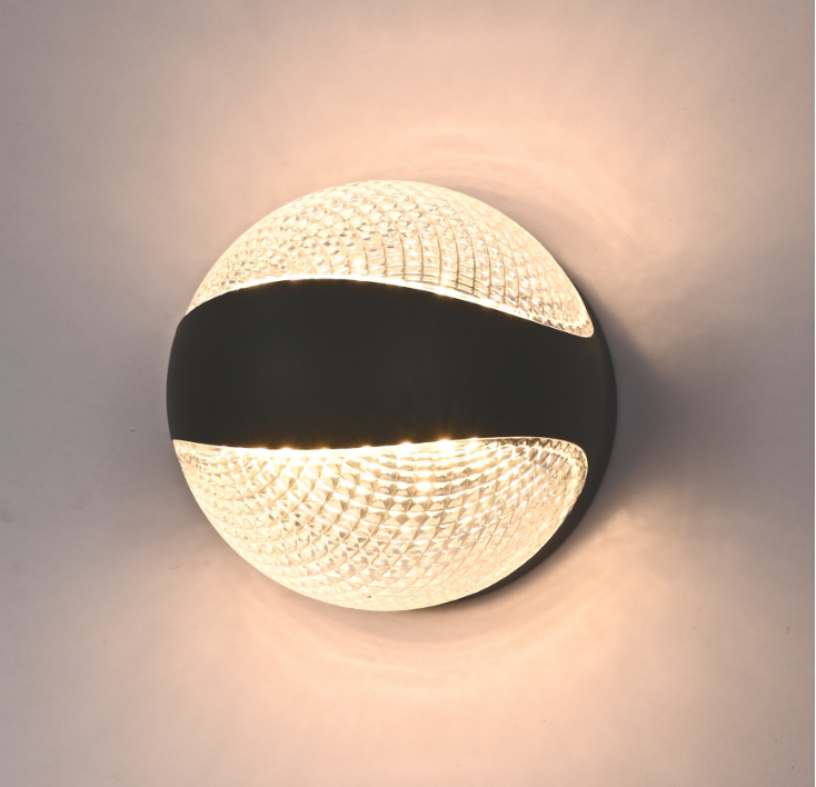 SU-425S OUTDOOR WALL LAMP