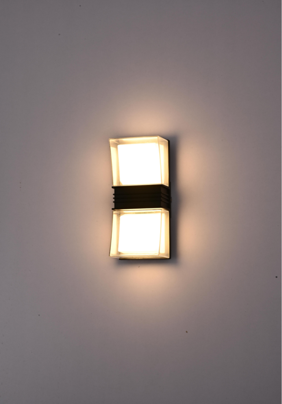 SU-AL-174 OUTDOOR WALL LAMP