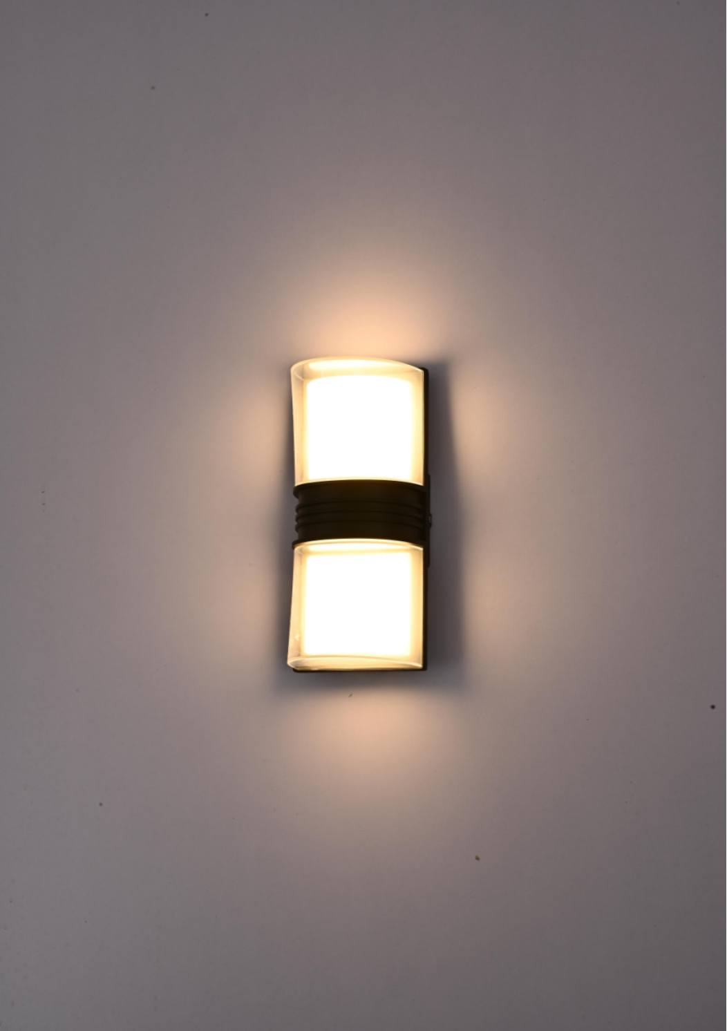 SU-AL-176 OUTDOOR WALL LAMP