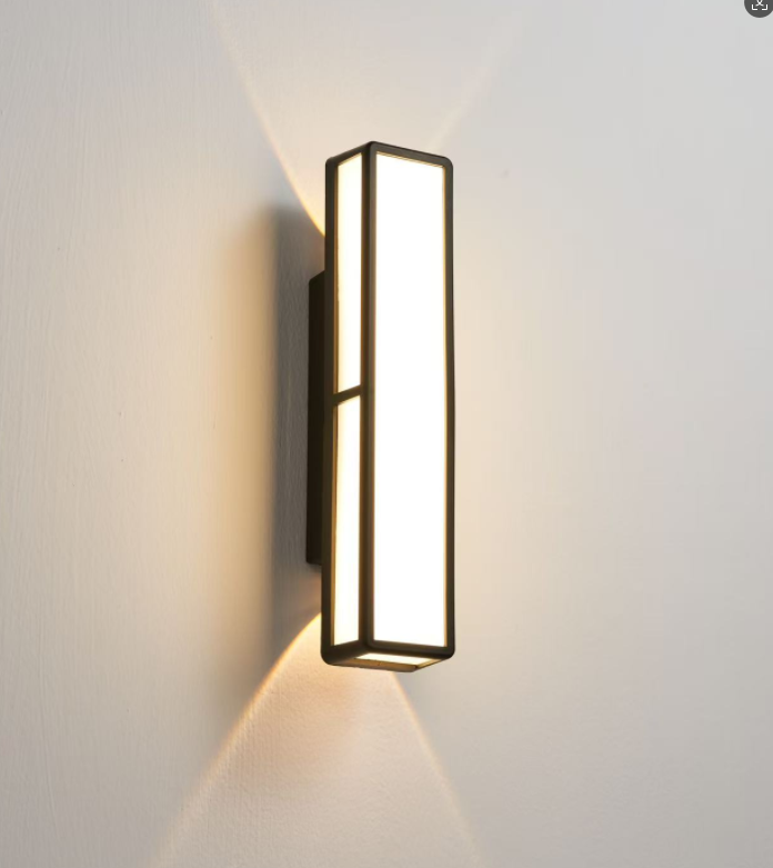 SU-PM-WL07 OUTDOOR WALL LAMP